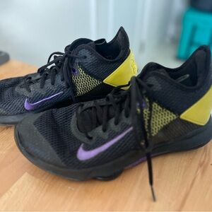 Nike LeBron Witness 4 EP Black and Yellow Sneakers